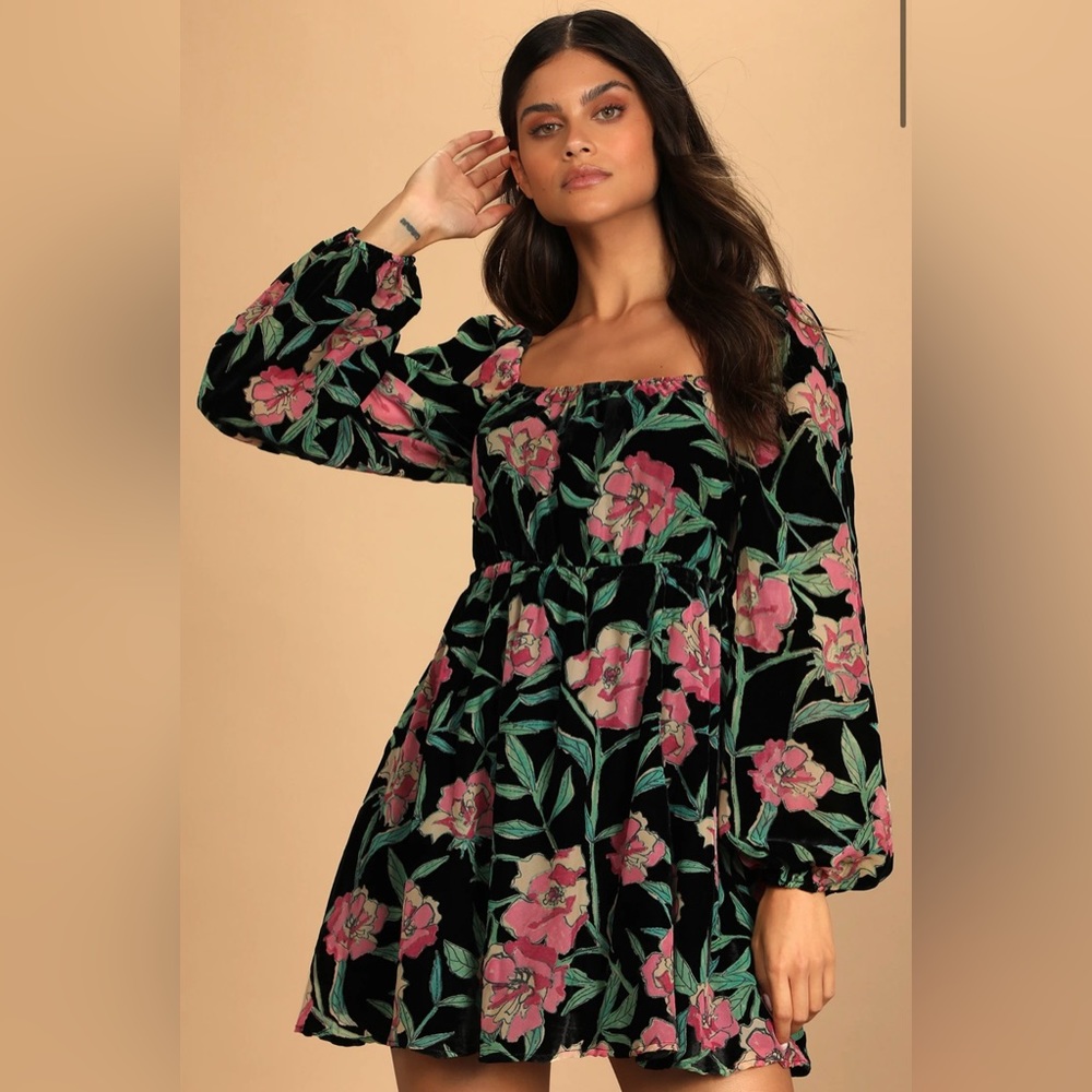 Lulu’s blissful garden black floral print burnout velvet babydoll dress